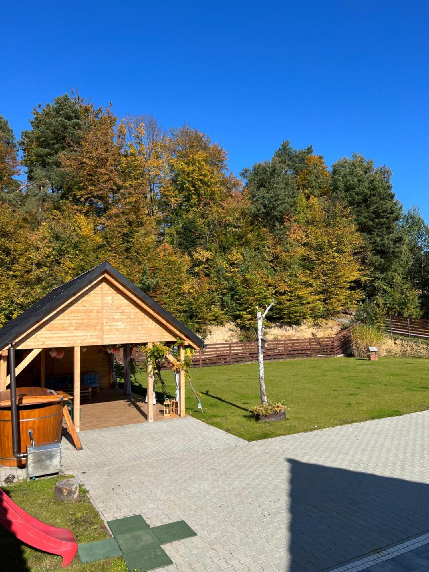 Apartmán Dom Na Borowkowym Wzgorzu Palesnica Exteriér fotografie
